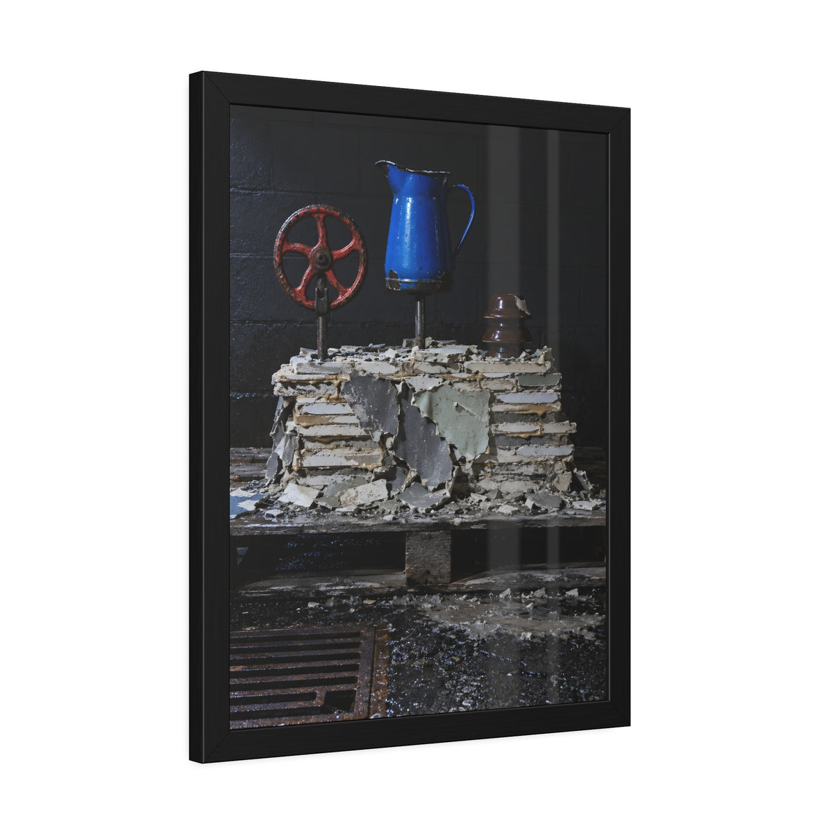 "The Ribbed Porcelain": A Garabaggio Framed Print