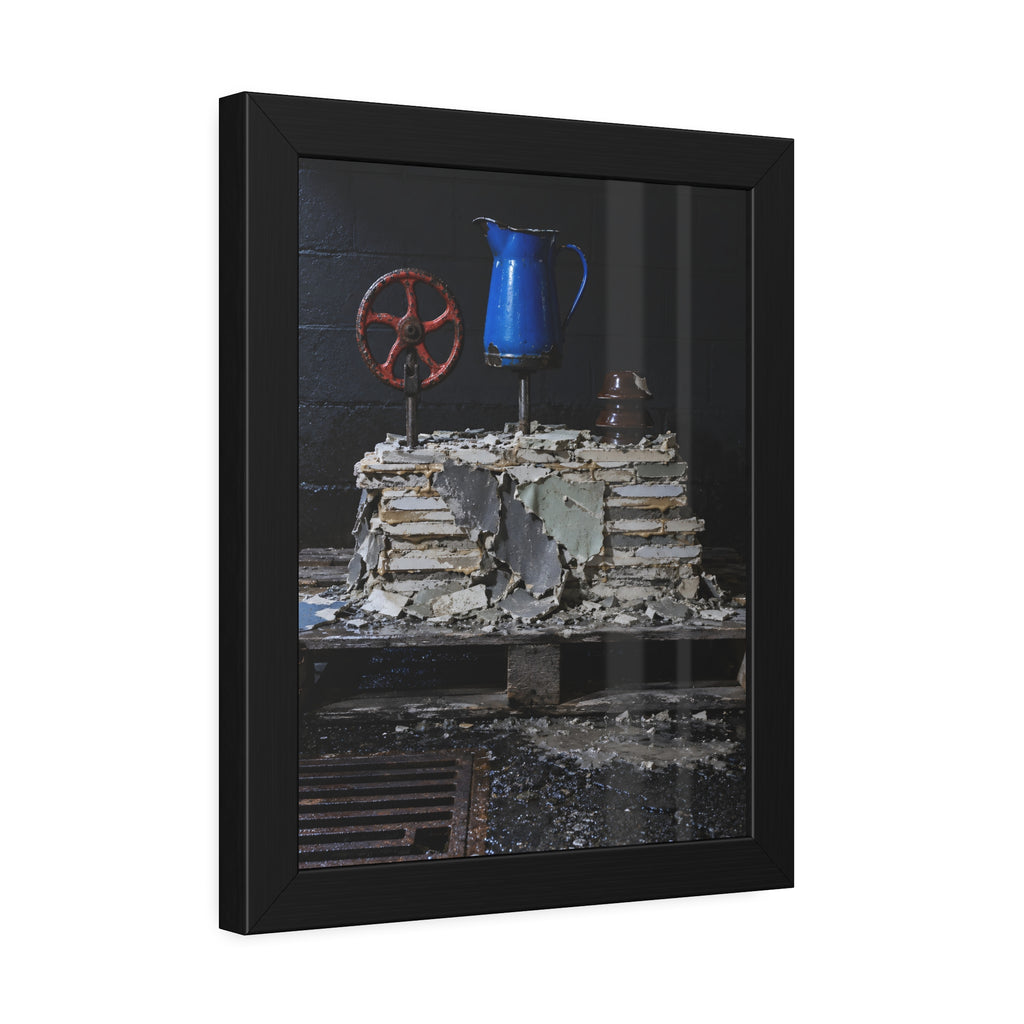 "The Ribbed Porcelain": A Garabaggio Framed Print
