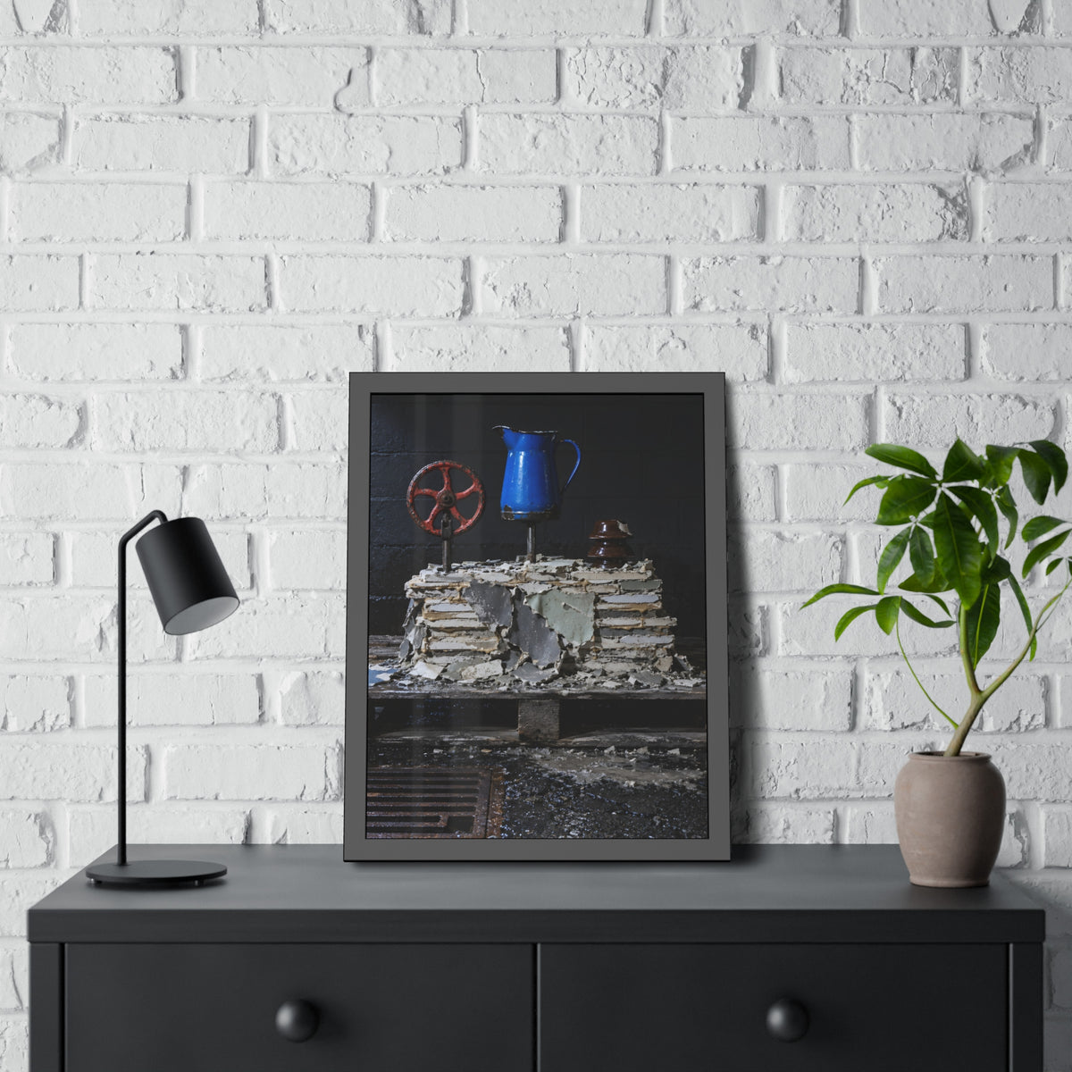"The Ribbed Porcelain": A Garabaggio Framed Print