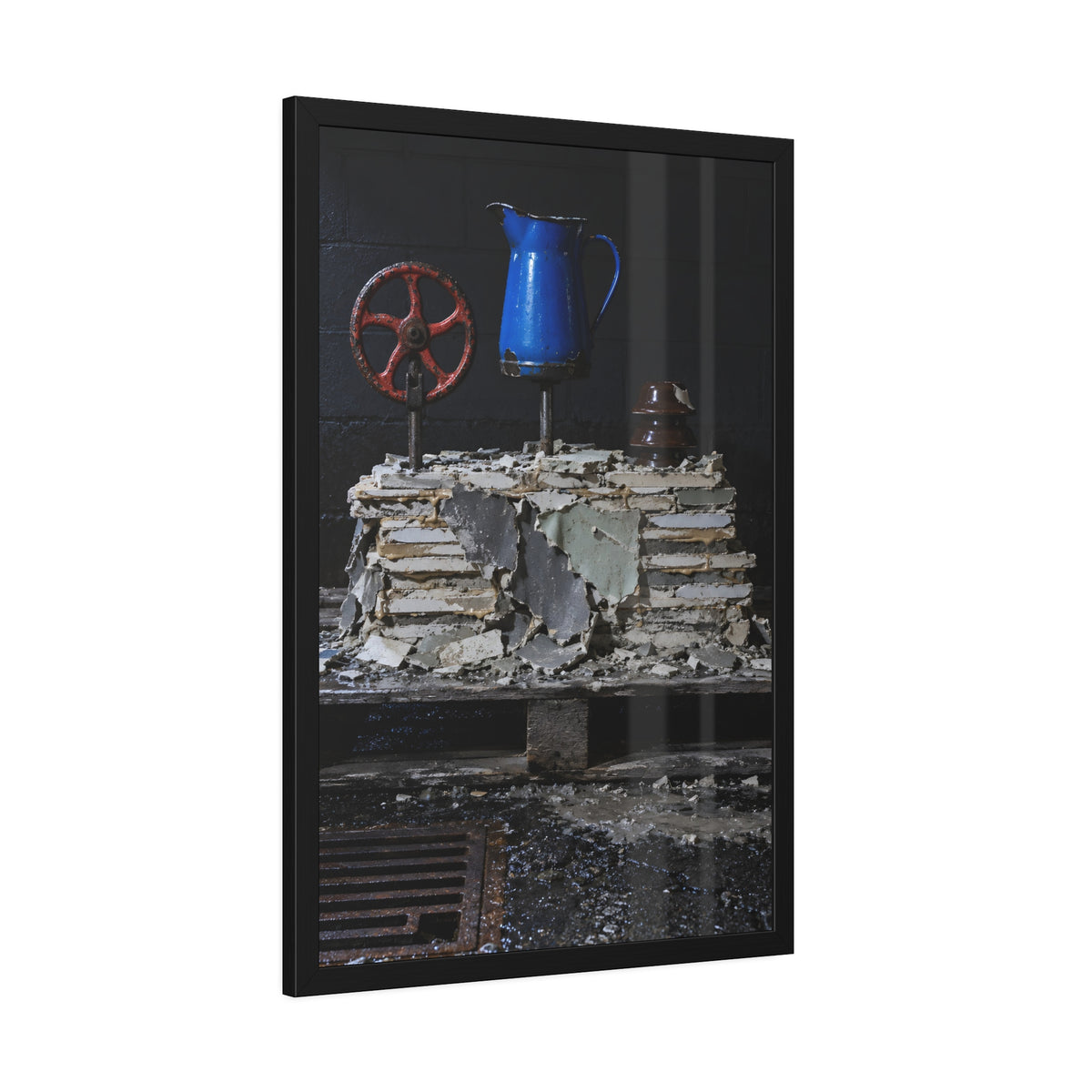 "The Ribbed Porcelain": A Garabaggio Framed Print